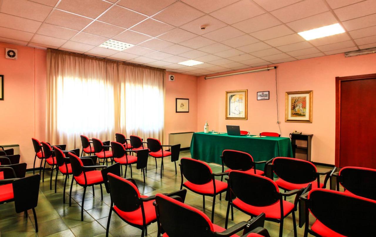 Hotel Quadrifoglio Cagliari Exterior photo